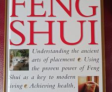 The Practical Encyclopedia of  Feng Shui / 2001