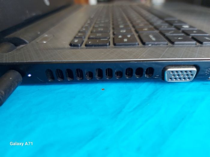HP 14 inch Laptop, silver, Model 14-ac11na, Intel Pentium CPU 3825U, 1.9GHz, 2 GB Ram, 500GB HDD, Windows 10, Microsoft Edge, Chrome