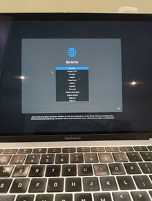 Apple Macbook Air 2019 (iCloud)