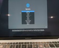 Apple Macbook Air 2019 (iCloud)