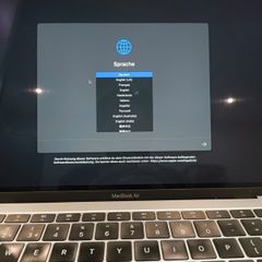 Apple Macbook Air 2019 (iCloud)
