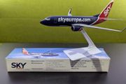 Sky Europe 1:200 scale model airplane, Boeing 737-700 aircraft, VERY RARE