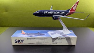 Sky Europe 1:200 scale model airplane, Boeing 737-700 aircraft, VERY RARE