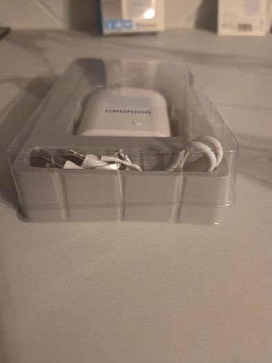 Wireless earbuds