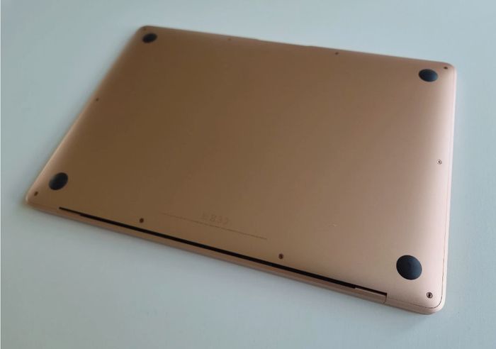 2019 Apple MacBook Air Retina 13" 8GB RAM 128GB SSD A1932 Gold