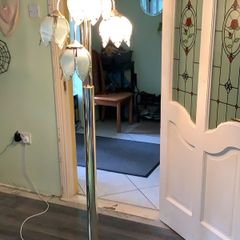 Floor lamp