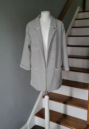 George white & navy blazer, Size 16