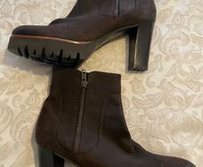 Gadea Dark Brown Nubuck Leather Ankle Boots - Size 40 - Brand New - 9cm Heel
