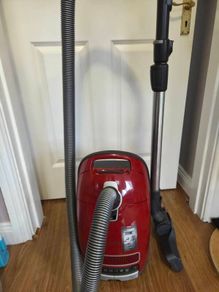 Miele c3 vacuum cleaner