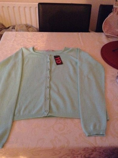 Girls BNWT green cardigan 13 yrs