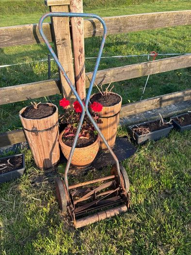 Vintage Folbate push lawnmower