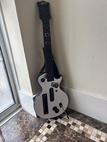 Guitar Hero wii guitar