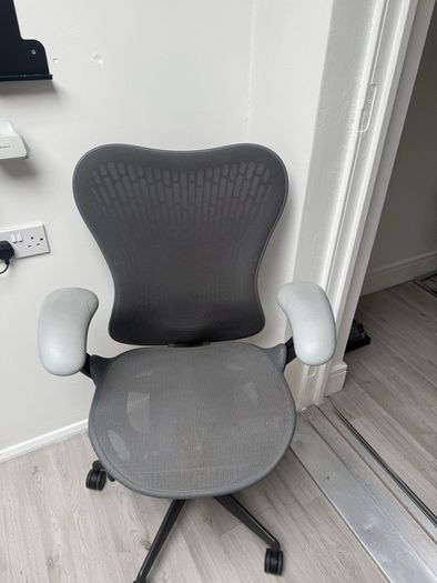 Herman Miller Mirra 2 Office Chair