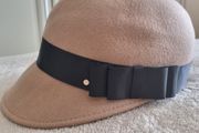 Ted Beker hat