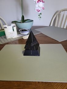 Clock pyramid 4 tier