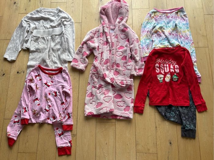 Mixed ages girls clothes 4-7 years