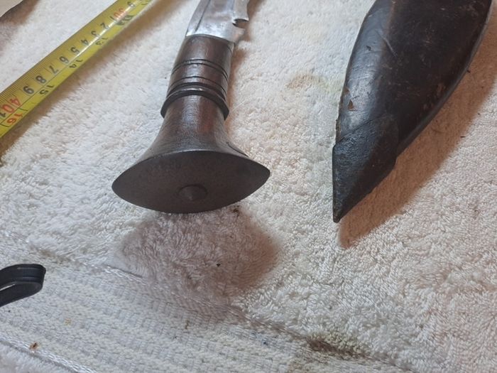 Ornamental dagger wallhanger.