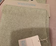 BNWT sage green ladies cosy  scarf