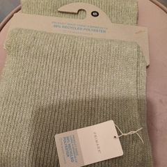 BNWT sage green ladies cosy  scarf