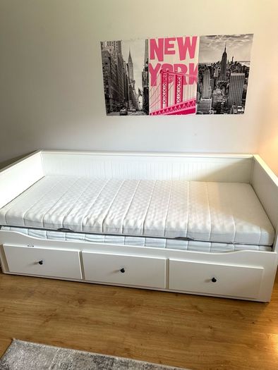 Ikea Hemnes daybed & mattresses