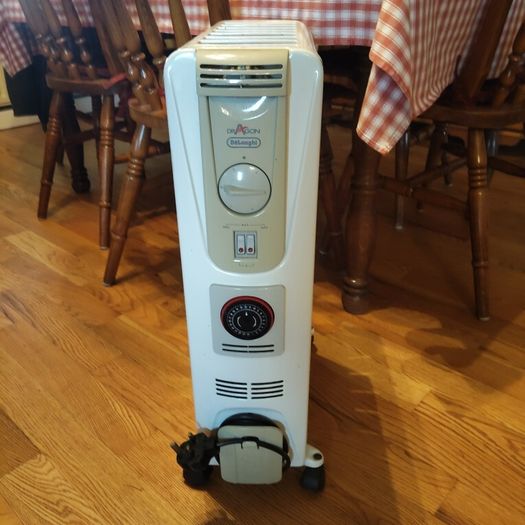 DeLonghi Radiator