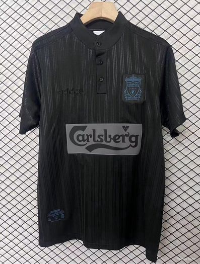 Liverpool retro football jersey