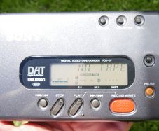 Sony Dat Digital Audio Tape Walkman Tcd-d7 Portable Player (perfect Condition, Works Well)