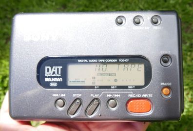 Sony Dat Digital Audio Tape Walkman Tcd-d7 Portable Player (perfect Condition, Works Well)