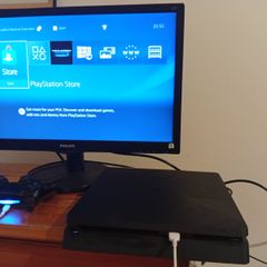 PS4 slim 500gb with controller