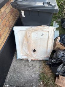 shower Tray 700mm
