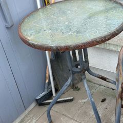 outdoor table with 2 chairs