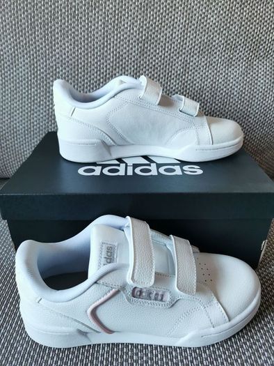 Girl's Adidas runners NEW size UK 2