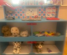 Wooden vet centre by Melissa and Doug