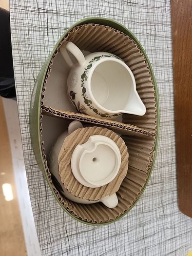 Kew Royal Botanic Gardens Sugar Bowl And Creamer Set "pear" Unused In Original Packaging, Box Immaculate