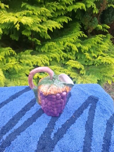 Purple grappe pitcher postage possible