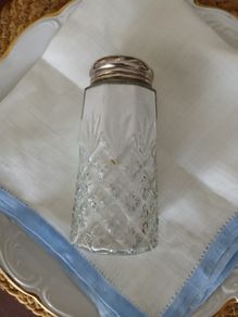 Sugar shaker
