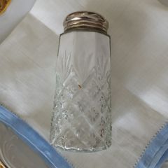 Sugar shaker