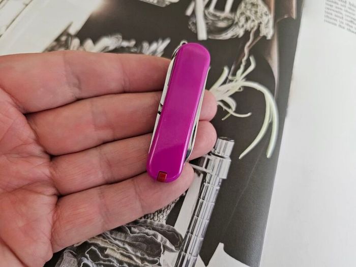 Victorinox Classic Sd 58mm Swiss Army Knife Keychain tool