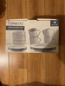 Tableware Set 16pcs Brand New in box