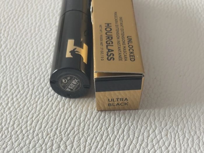 Hourglass Unlocked instant extensions mascara 5g ultra black