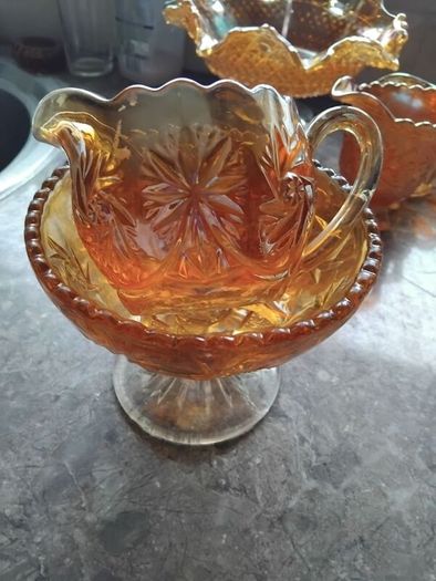 A Gorgeous Vintage 2piece Vintage Carnival Glass Set