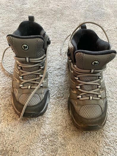 Merrell hiking boots size 5