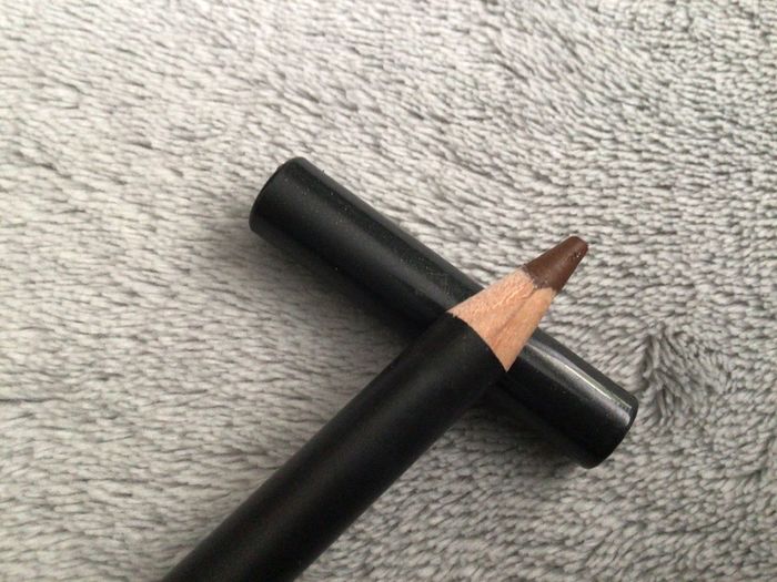 Mac lip pencil.