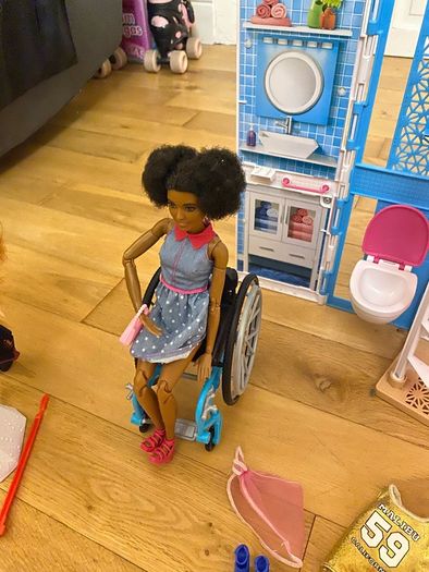 Barbie House Playset with Dolls