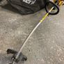 Strimmer and leaf vac Image 3