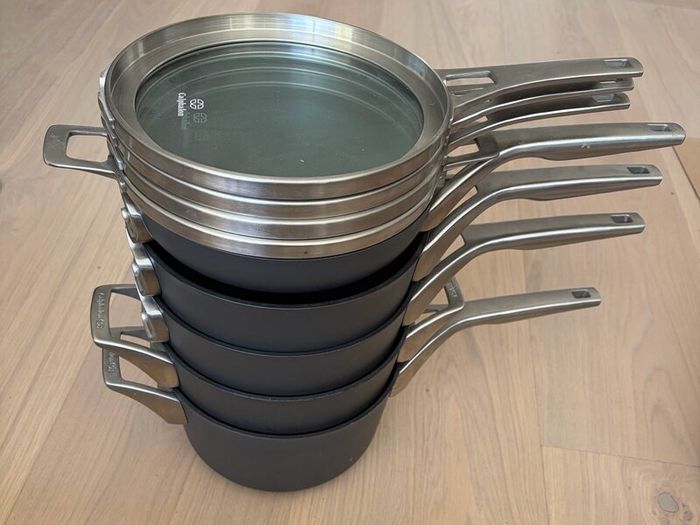 Calphalon premier 9 piece non-stick pans-like new