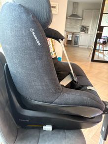 Car Seat rear and forward facing stage 2