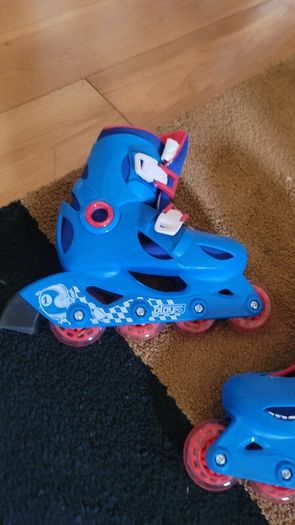 Free Oxelo Play 3 Inline Kid's Skates Size 28-30