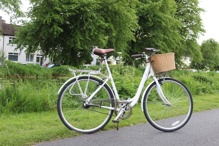 Ladies Bike Raleigh Caprice - 3 Speed Internal Gears Basket included