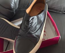 FitFlop Due Lace Up Platform Oxford shoes in black leather. UK8